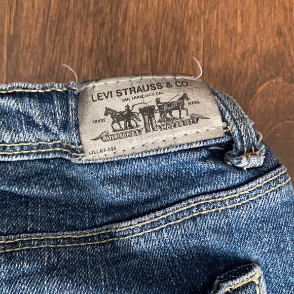 Levis jeans for GIRL - Picture 6 of 10